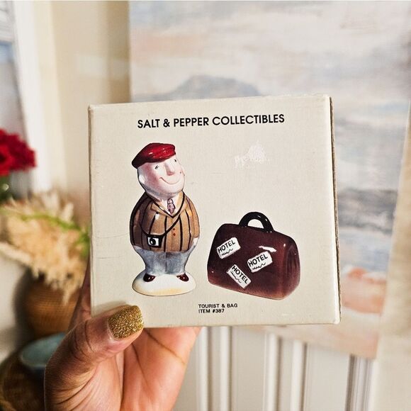 New RARE 1992 Five & Dime Tourist Man With Suitcase Salt & Pepper Shaker. - Picture 5 of 15